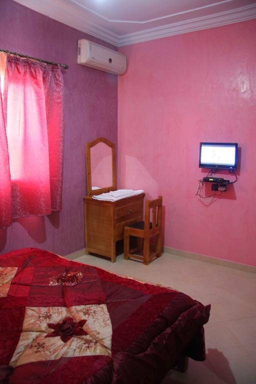 Hotel Amsterdam Uarzazate Habitación foto